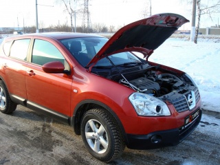Упор капота Nissan Qashqai (2006-2010)