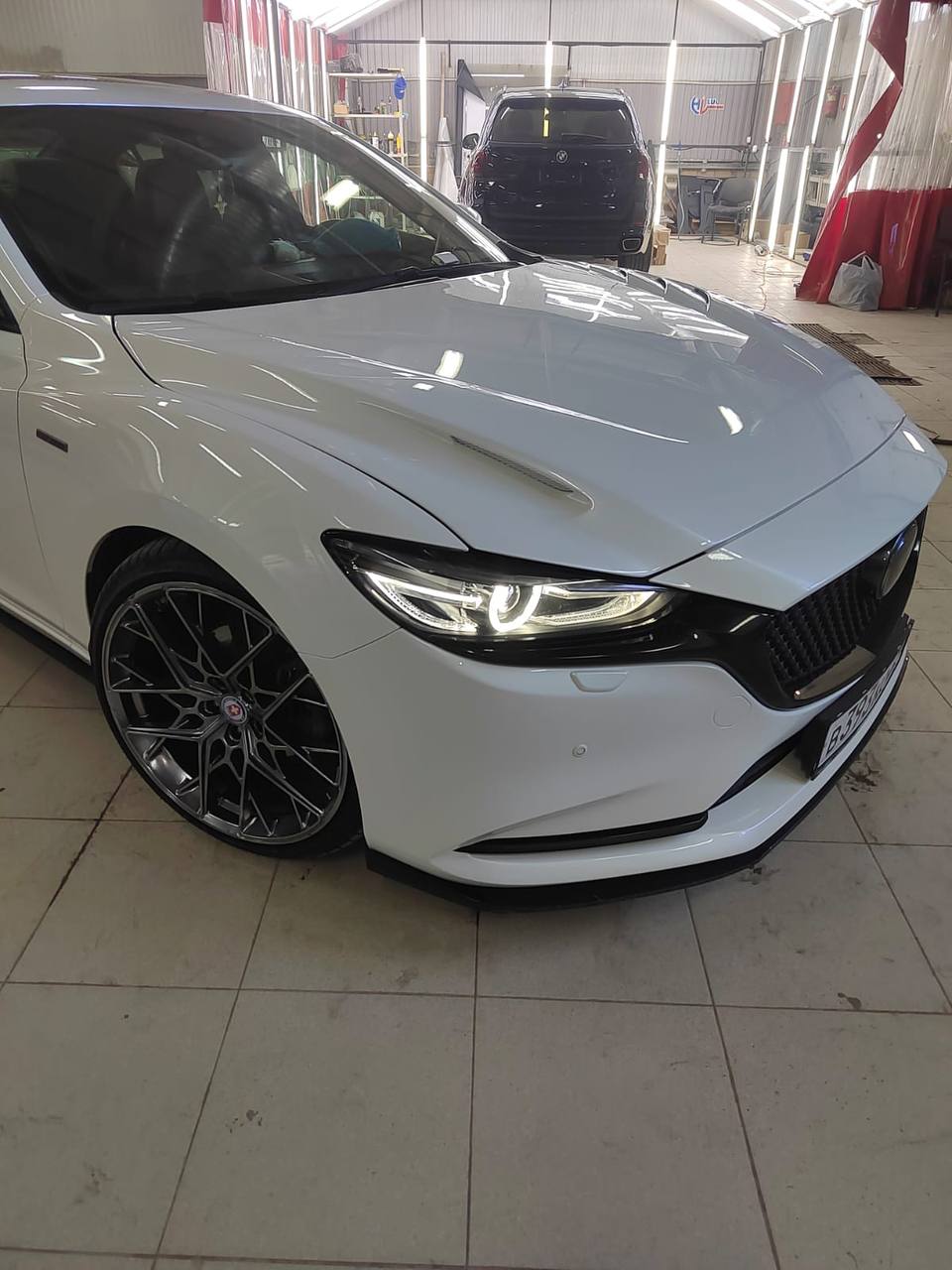 Капот с прорезаными жабрами SkyActivSport на Mazda 6 / Atenza  GL (2019 - н.в.)