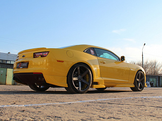 Накладки на задний бампер(2 шт) Chevrolet Camaro SS, RS (2009-2012)