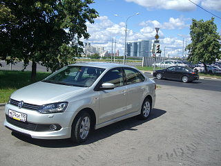 Пороги Volkswagen Polo Sedan (2010 - 2020) + УСТАНОВОЧНЫЙ КОМПЛЕКТ