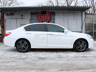 Козырек на стекло узкий Honda Accord 9(IX) (2013 - 2019) + УСТАНОВОЧНЫЙ КОМПЛЕКТ