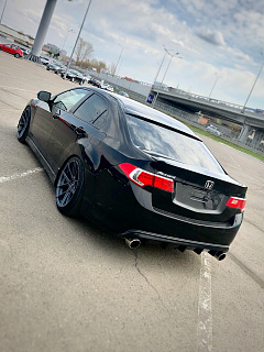 BLACKOUT EDITION. Спойлер лип на крышку багажника крашенный Черный глянец Honda Accord 8 (VIII) / Acura TSX (CU) (2008-2013) + УСТАНОВОЧНЫЙ КОМПЛЕКТ