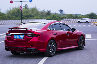 Козырек на стекло var №1 Broomer Design Mazda 6 / Atenza GJ (2012 - 2023) + УСТАНОВОЧНЫЙ КОМПЛЕКТ