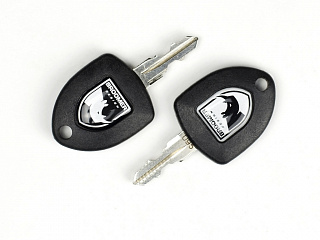 Автобокс Broomer Venture L (430л) АБС/ПММА (Белый глянец)