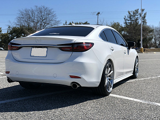 Козырек на стекло var №1 Broomer Design Mazda 6 / Atenza GJ (2012 - 2023) + УСТАНОВОЧНЫЙ КОМПЛЕКТ